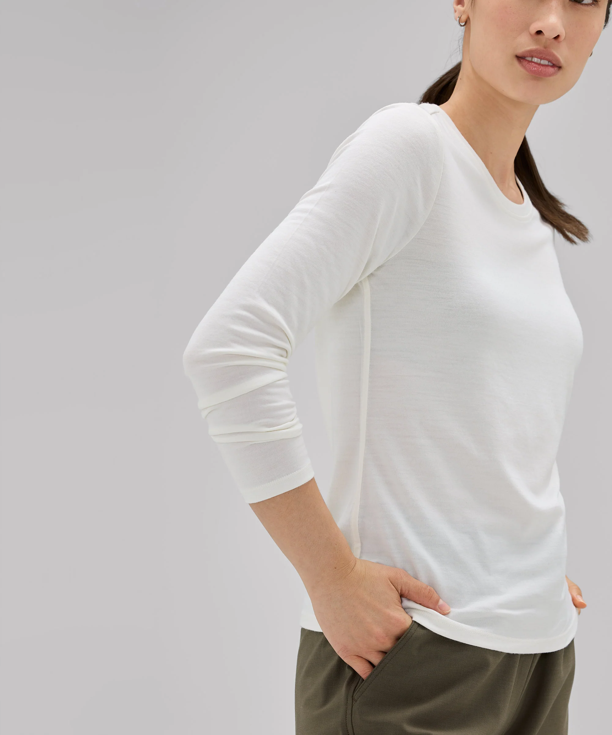 Women's Long Sleeve Merino Crew - Image 31