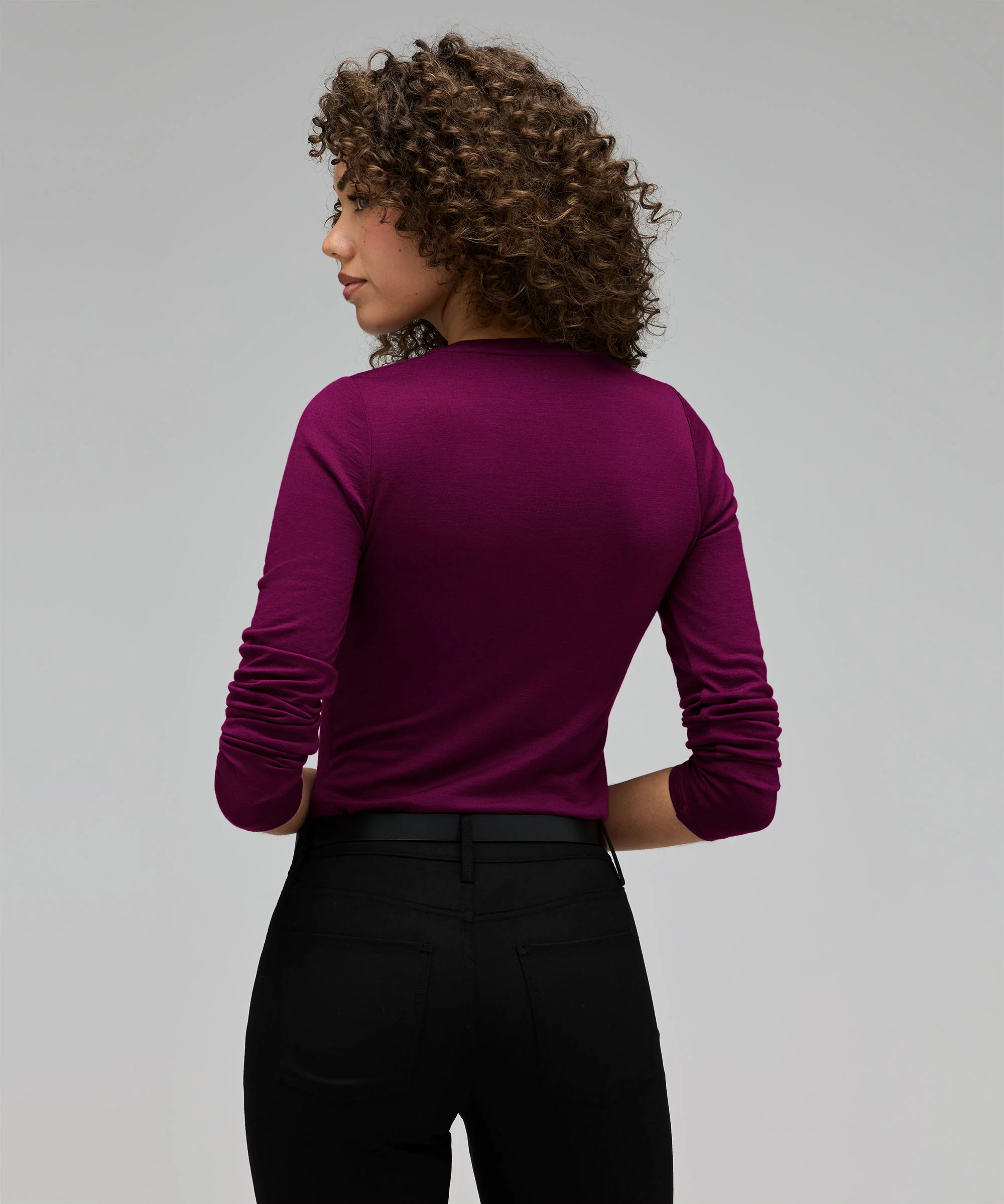 Women's Slim Merino Long Sleeve V-Neck - Image 33